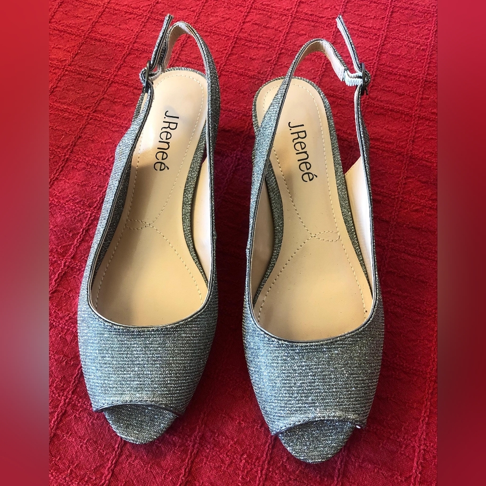 J.Renee Silver Women's Slingback Heels Zize 7/12M